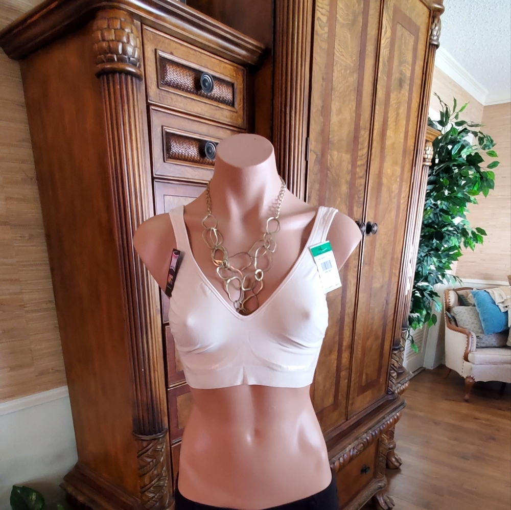 NWT COMFORT FLEX BRA SIZE L     #1022